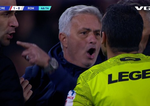 Mourinyo baş hakimi təhqir etdiyi üçün texniki zonadan qovulub