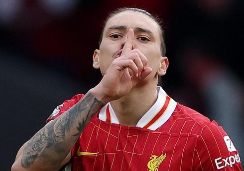 "Napoli" "Liverpul"un iki hücumçusu ilə müqavilə imzalamağı planlaşdırır