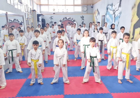 Naxçıvan karateçiləri imtahan veriblər