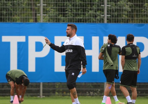 "Neftçi" Adrian Mutunun rəhbərliyi altında ilk məşqə çıxıb