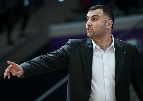 "Neftçi" baş məşqçisi ilə yollarını ayırıb