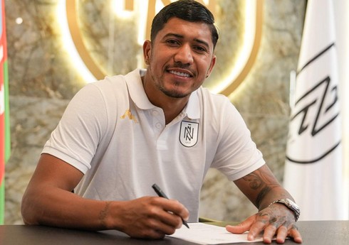 "Neftçi" Venesuela millisinin yarımmüdafiəçisini transfer edib