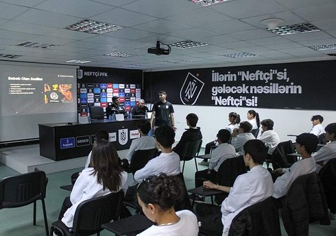 "Neftçi"nin aşağı yaş qruplarından ibarət komandalarına seminar keçirilib