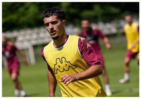 "Neftçi"nin yeni transferi təlim-məşq toplanışına qoşulub