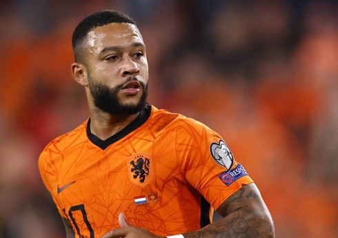 Niderland yığmasının üzvü  "Atletiko"dan ayrılıb