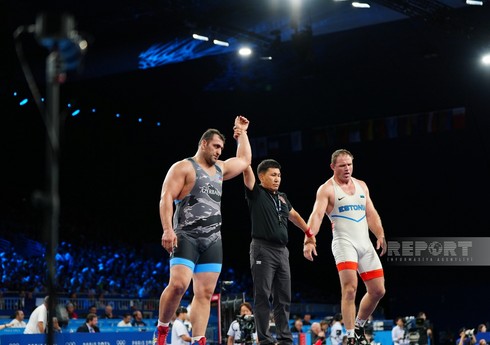 Paris-2024: Azərbaycan güləşçisi qələbə qazanıb