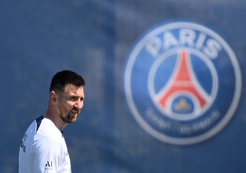 PSJ Messi ilə yollarını ayıracağını rəsmən açıqlayıb