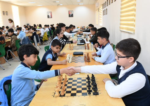 "Qaçqınkom" məcburi köçkün şagirdlər arasında şahmat turniri keçirib