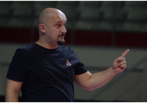 Qadın voleybolçulardan ibarət Azərbaycan millisinə yeni baş məşqçi təyin olunub