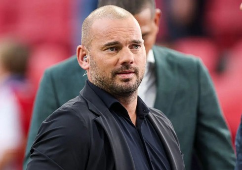 "Qalatasaray"ın sabiq futbolçusu məşqçiliyə başlamağa hazırlaşır