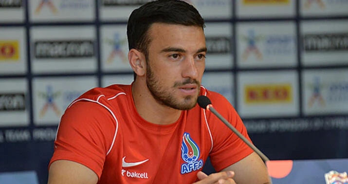 Qara Qarayev Azərbaycan millisində işə başlayıb