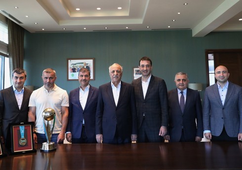 “Qarabağ” klubunun fəxri prezidenti Abdolbari Gozal klub rəsmiləri ilə görüşüb