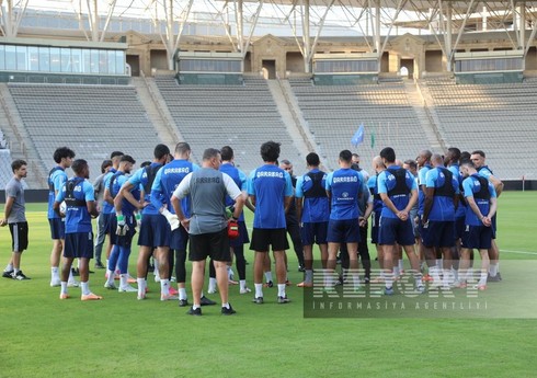 "Qarabağ" "Olimpiya"ya qarşı cavab oyunu ərəfəsində son məşqinə çıxıb