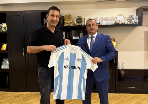 "Qarabağ" rəsmiləri Suraxanı Rayon İcra Hakimiyyətinin yeni başçısı ilə görüşüblər