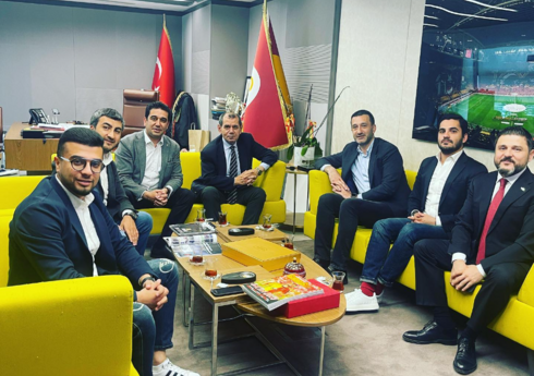 "Qarabağ" və "Qalatasaray" klublarının rəhbərliyi arasında görüş olub