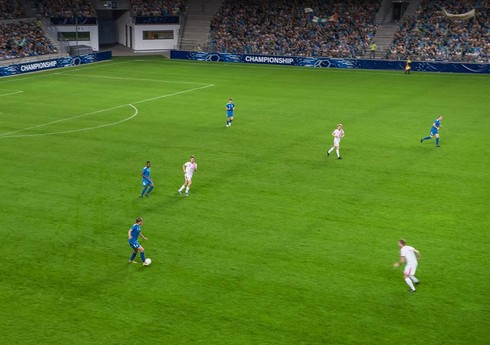 “Qarabağ”ı Çempionlar Liqasından kənarlaşdıran “Rakuv” “böyük beşlik” klublarını qabaqlayır