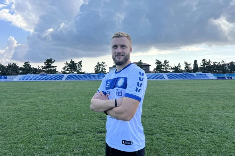 "Baku Sportinq"də serbiyalı yarımmüdafiəçi