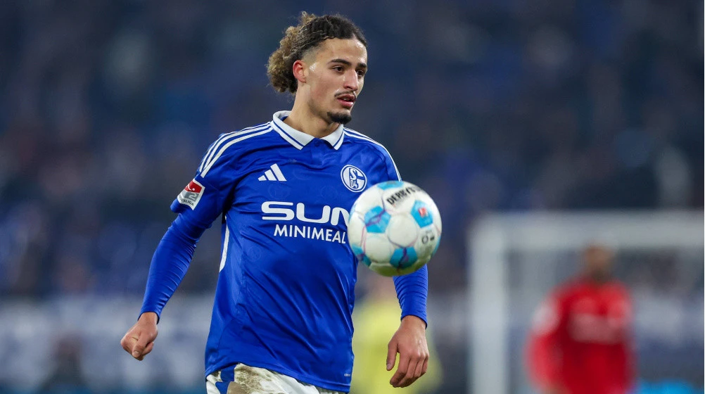 "Beşiktaş"da yeni müdafiəçi - İSTANBULA GƏLİR