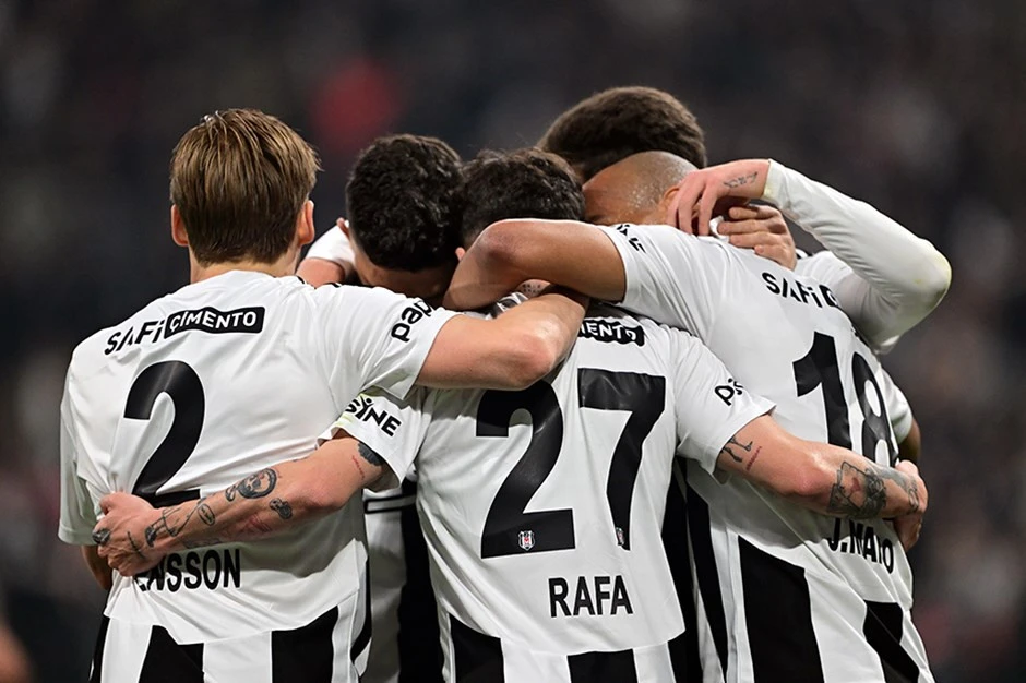 "Beşiktaş"dan "Qalatasaray"a məzəli sataşma - VİDEO