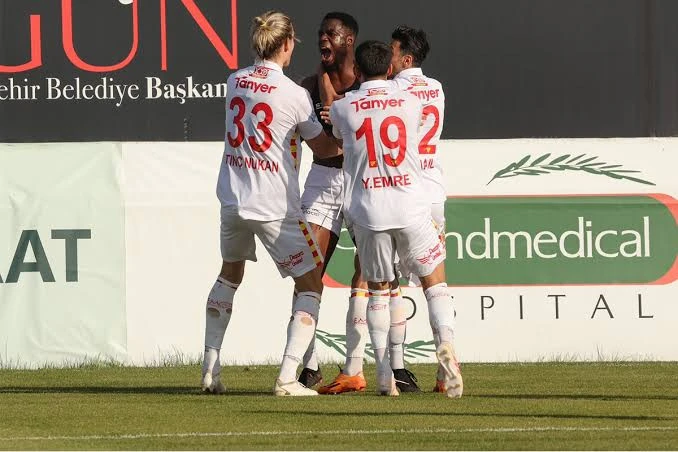 "Göztəpə"li sabiq futbolçu "Zirə"də – Rəsmi