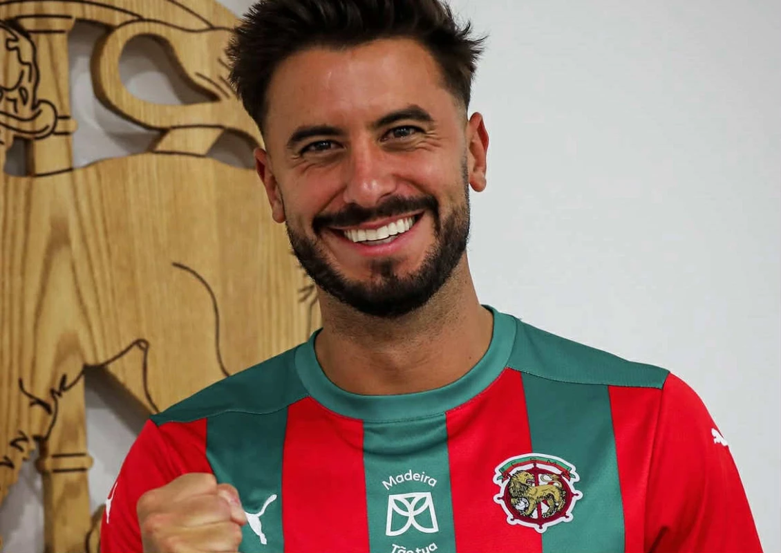 "Neftçi"dən ayrıldı - ÖLKƏSİNDƏ ÇIXIŞ EDƏCƏK