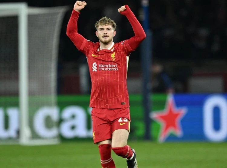 "Qalatasaray" "Liverpul"un futbolçusunu İstanbula gətirib