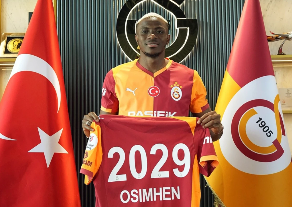 "Qalatasaray" "Napoli" ilə anlaşdı - Rəsmi
