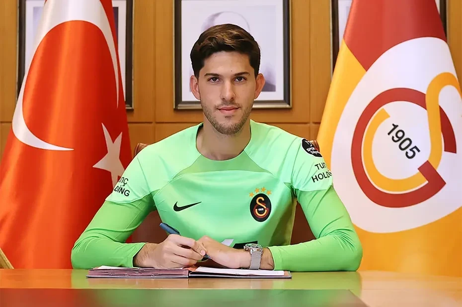"Qalatasaray"ın futbolçusu I Liqa klubunda - RƏSMİ