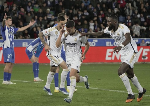 “Real” İspaniya çempionatında məğlubiyyətsizlik seriyasını 12 matça çatdırıb