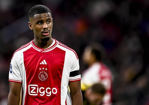 "Real" Niderland klubunun 19 yaşlı müdafiəçisini heyətinə qatmağı planlaşdırır