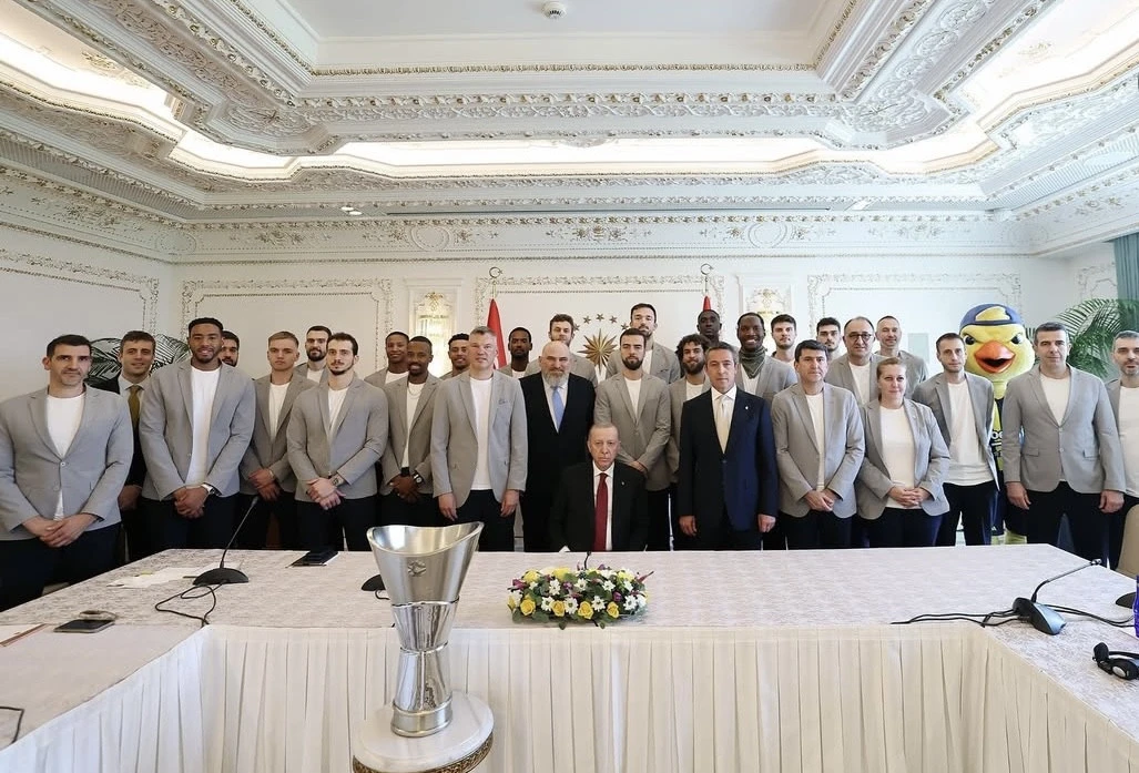 Rəcəb Tayyib Ərdoğan “Fənərbaxça”nı qəbul edib - FOTO