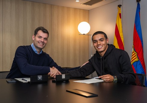 Ronaldinyonun oğlu “Barselona” ilə müqavilə imzalayıb