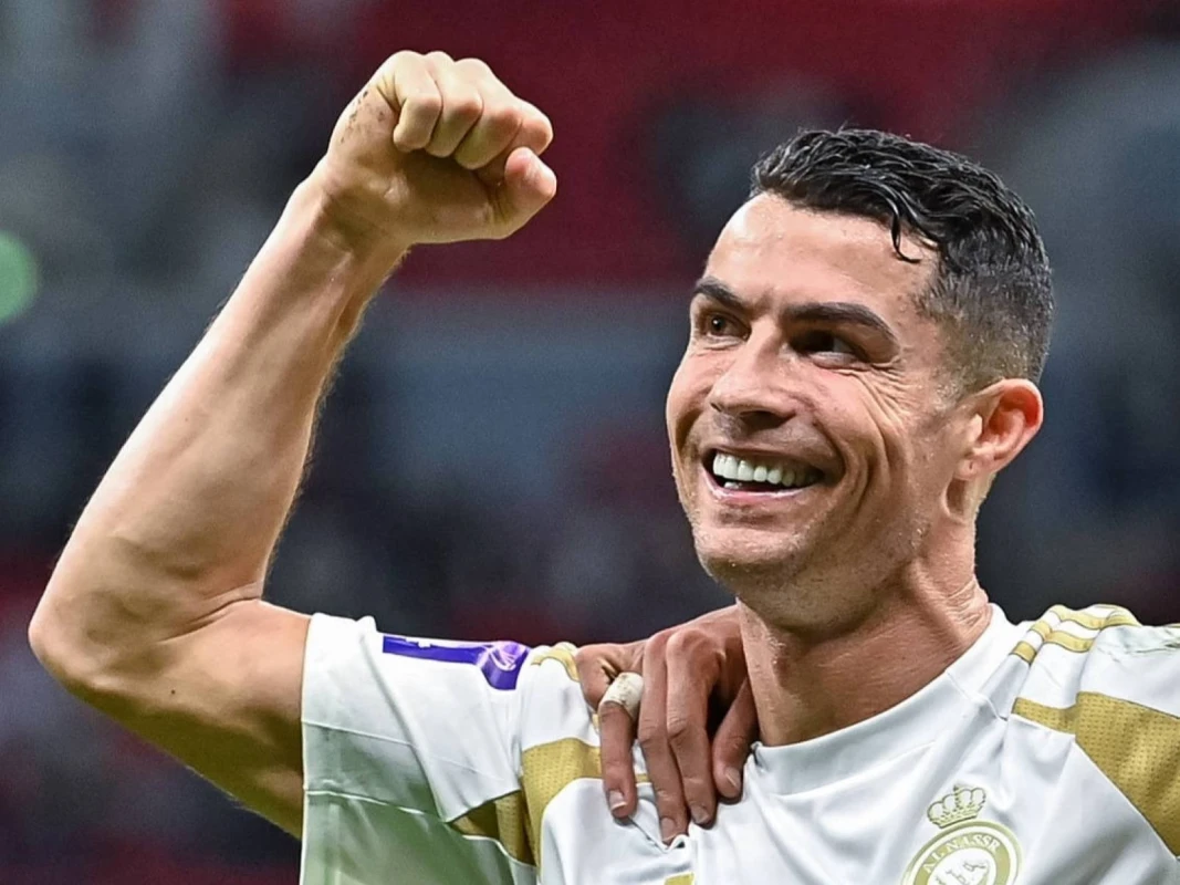 Ronaldo 800-cü qolunu vurub