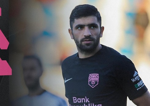 "Sabah" futbolçusu ilə yollarını ayırdığını açıqlayıb