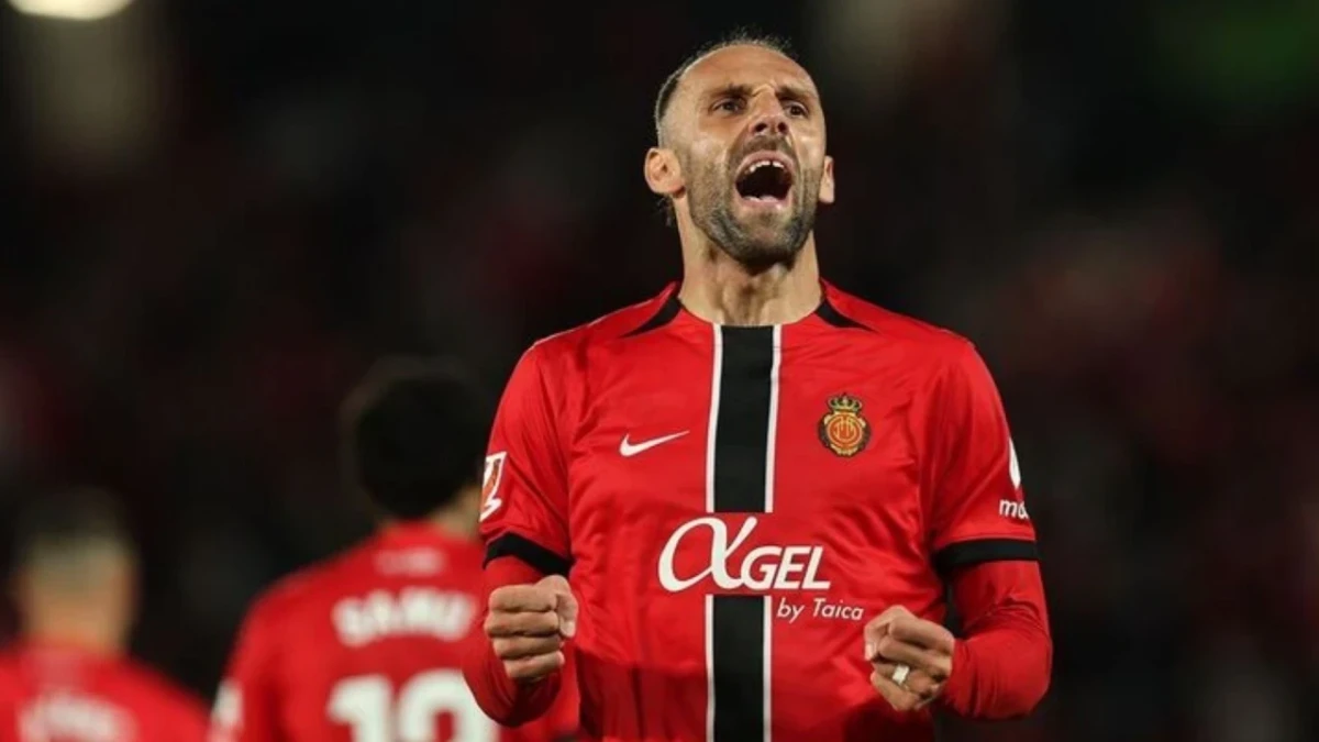 Sabiq "Fənər"li "Qalatasaray" yolunda: OKAN BURUK ŞƏXSƏN DANIŞIB