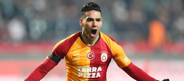 Sabiq "Qalatasaray"lı klubsuz qalıb