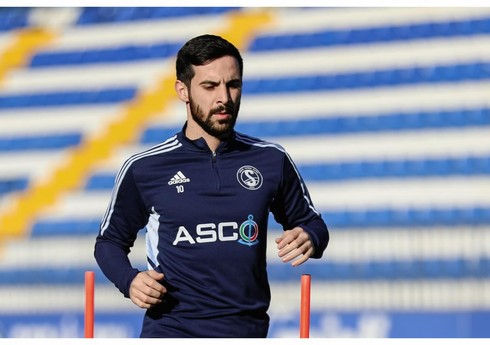 "Səbail"in kapitanı qoruyucu dəbilqə ilə meydana çıxacaq