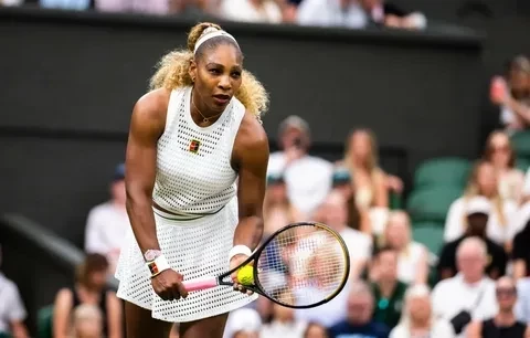 Serena Uilyams üç illik fasilədən sonra Uimbldonda ilk oyununda məğlub olub