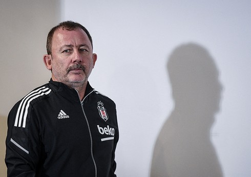 Sergen Yalçın "Neftçi" ilə danışıqları yekunlaşdırıb, klubdan vaxt istəyib