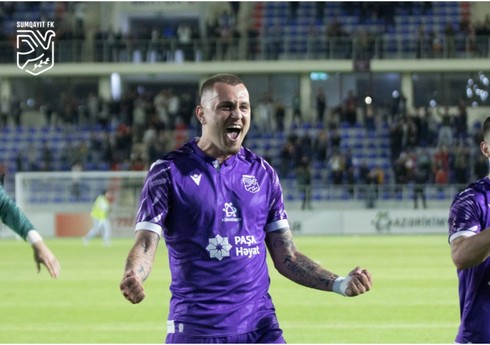 "Sumqayıt" daha bir futbolçusu ilə yollarını ayırıb
