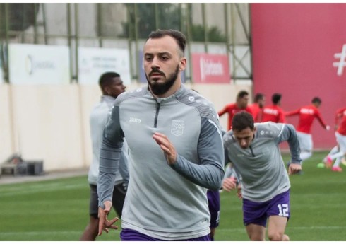 "Sumqayıt" futbolçusu ilə iki illik müqavilə imzalayıb
