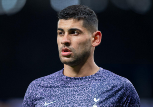 "Tottenhem" Argentina millisinin üzvü ilə müqavilə müddətini uzadıb