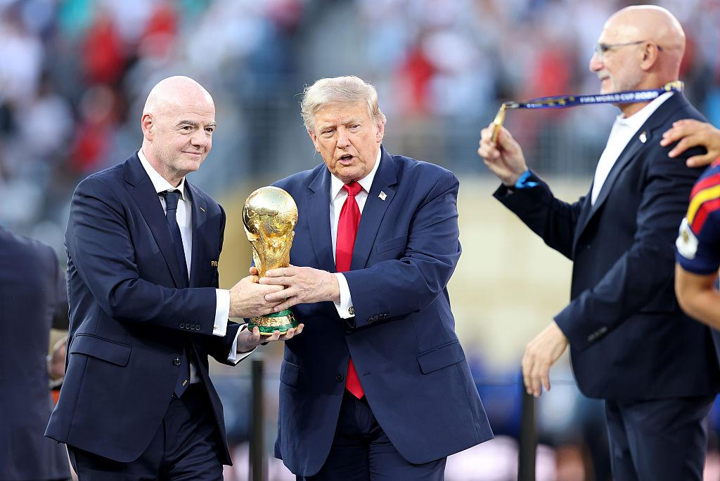 Tramp İnfantinonu müdafiə edib: O, FIFA prezidentliyindən uzaqlaşdırılsa, bu, “dəhşətli səhv” olar