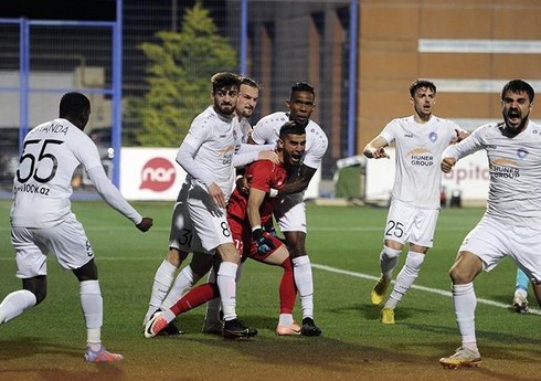 “Turan Tovuz” 4 futbolçusu ilə yeni müqavilə imzalayıb