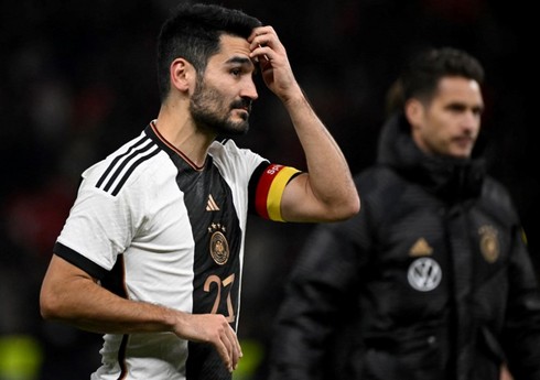 Türk əsilli futbolçu Almaniya millisindəki karyerasını başa vurub