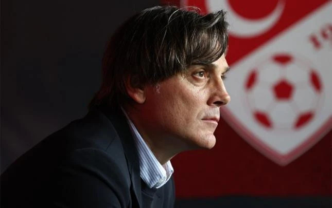 Türkiyə futbol millisinin baş məşqçisi Montella ilə müqavilə uzadılıb