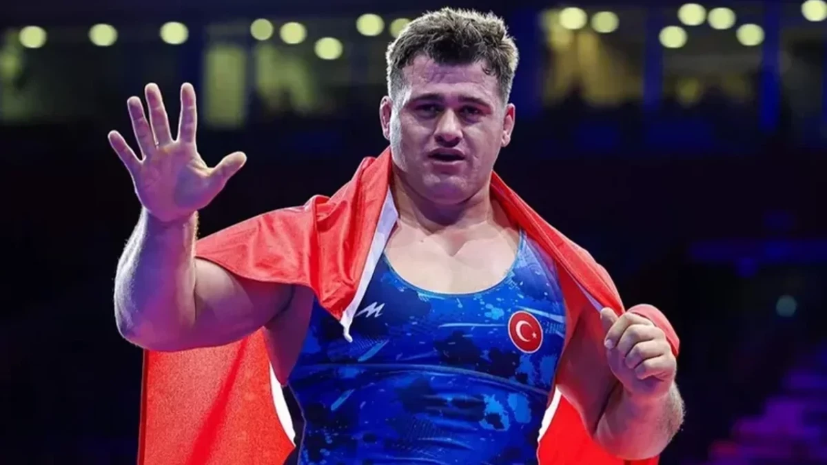 Türkiyəli güləşçi Rıza Kayaalp 13-cü dəfə Avropa çempionu olub