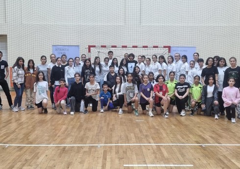 Üçqat dünya çempionu Bakıda ustad dərsləri keçib