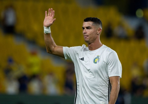 UEFA Kriştianu Ronaldunu xüsusi mükafata layiq görüb