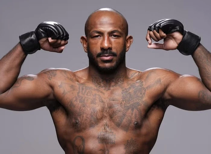 UFC ulduzu Halil Rauntri Bakıda